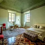 Historical Renaissance Palace Διαμέρισμα *