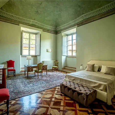 Historical Renaissance Palace Apartment *