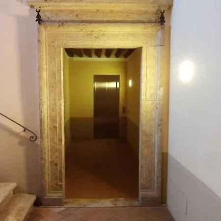 Apartment Historical Renaissance Palace